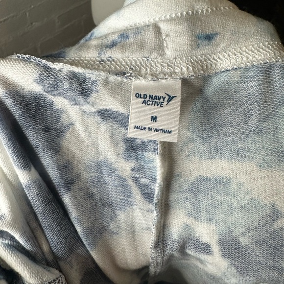 NWT Old Navy Blue Tie-Dye Fold Over Waist Shorts - Picture 11 of 11